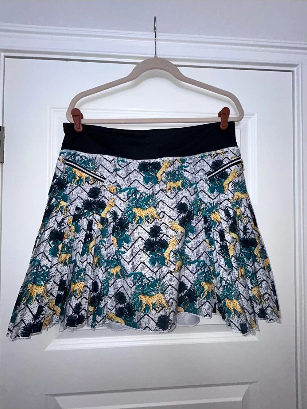 GG Blue Luxe Sport Animal Print Pleated Skirt Shorts Skort